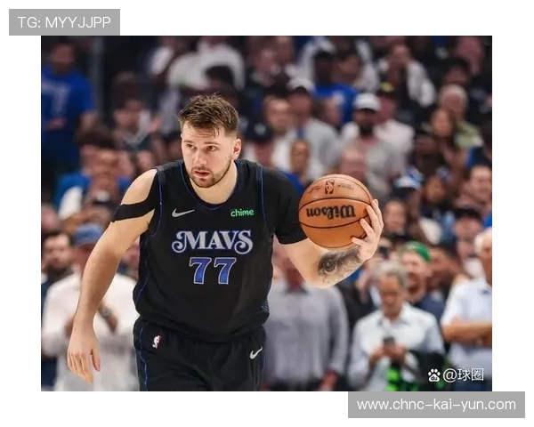 东契奇长距离三分再度命中，独行侠主场震动